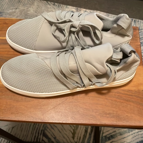 Steve Madden Lancer sneakers sz 10M NEW - Picture 3 of 4